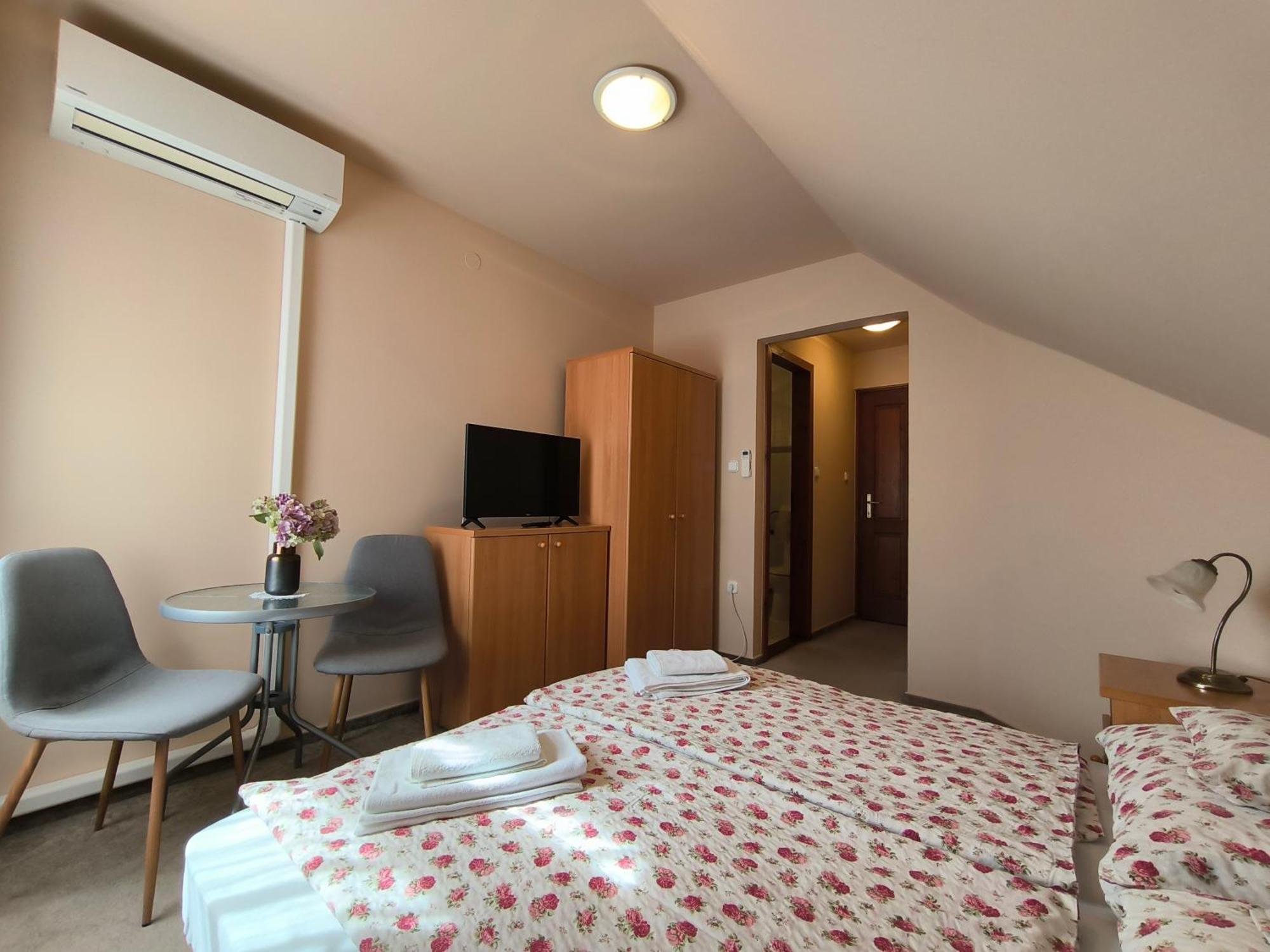 Korona Panzio Bed & Breakfast Balatonberény Exterior photo
